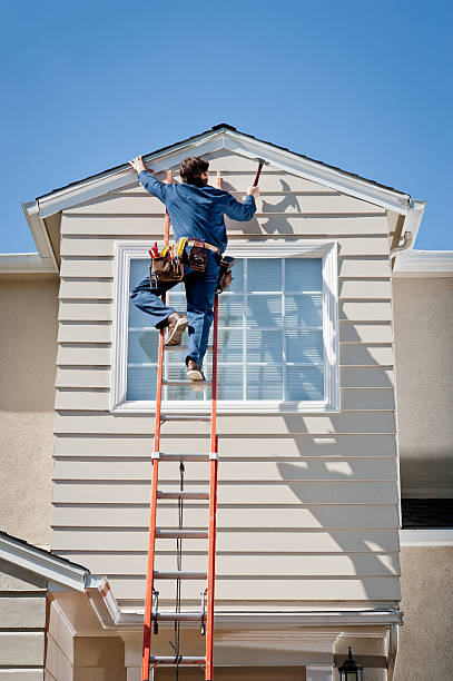 Siding Removal and Disposal in Las Lomas, CA